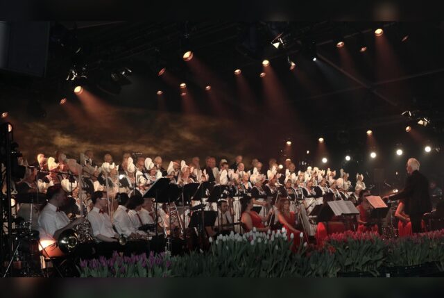 Jaarconcert Volendams Opera Koor dit keer met extra feestelijk tintje ...
