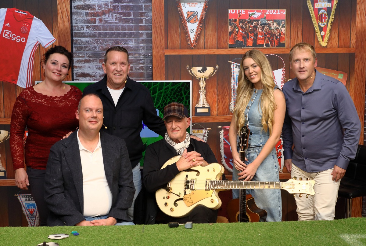 Jan Akkerman en Piet van der Pol in De Aftrap