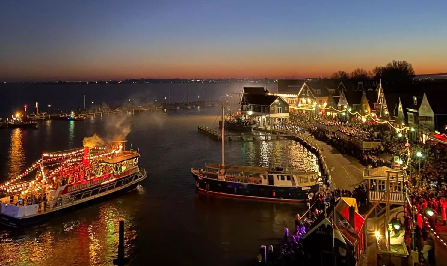 Sinterklaas bezoekt RKAV Volendam