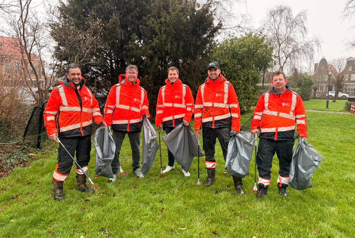 College Edam-Volendam steekt handen uit de mouwen tijdens NLdoet