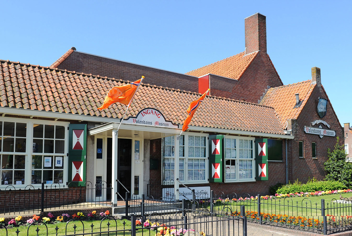 Volendams Museum ziet niets in verhuizing Lokale Omroep Volendam Edam